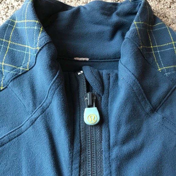Lululemon jacket large - Picture 2 of 3